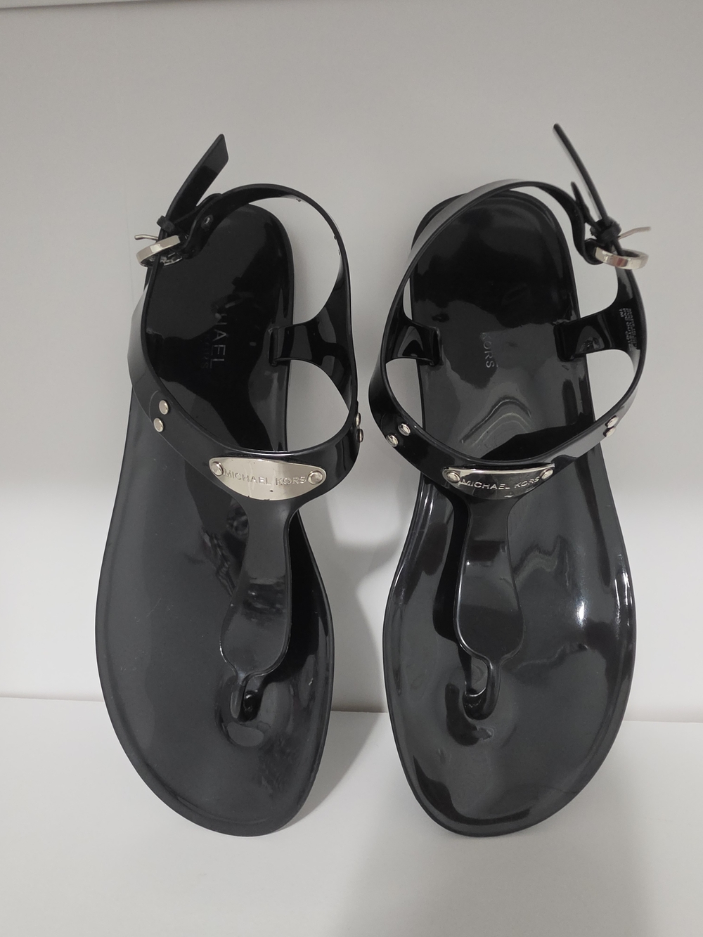 Michael Kors Black Jelly Thong Sandals - Size 7